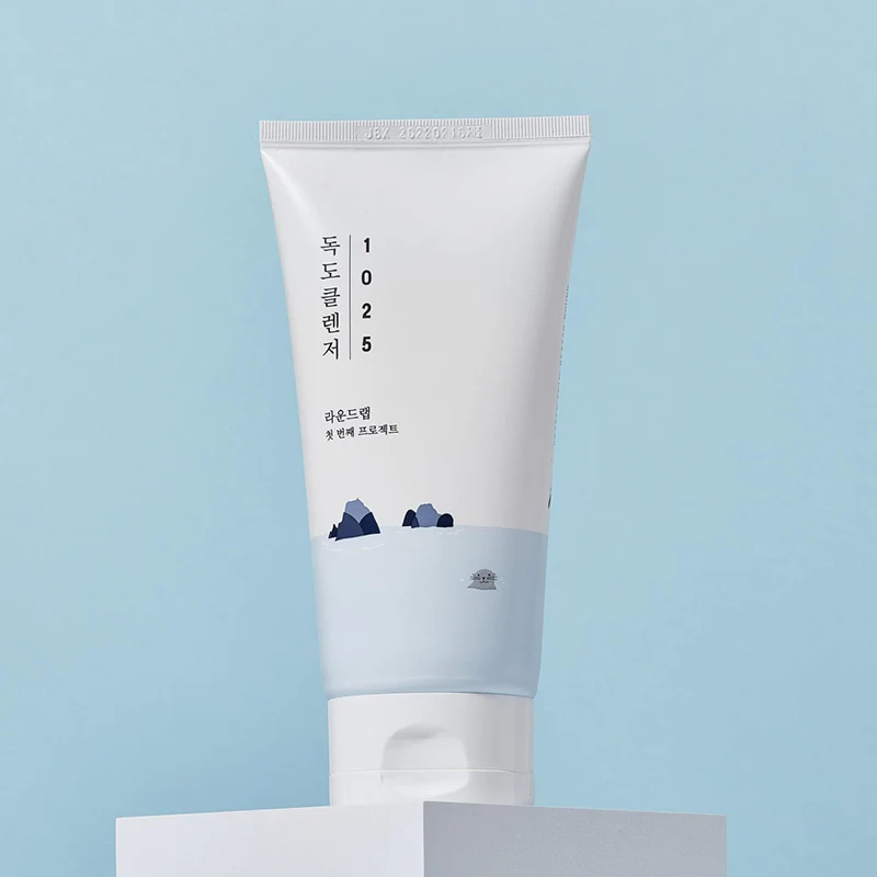 1025 Dokdo Cleanser - Image 2